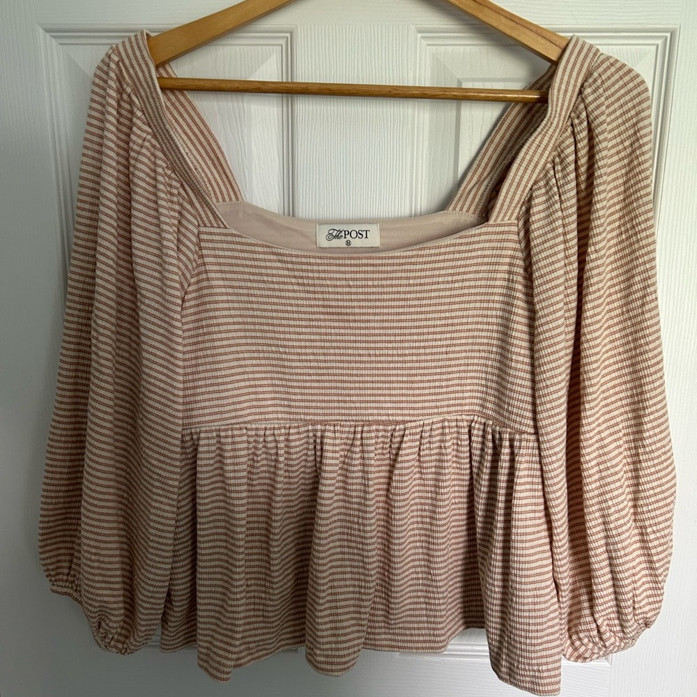 The Post size medium top